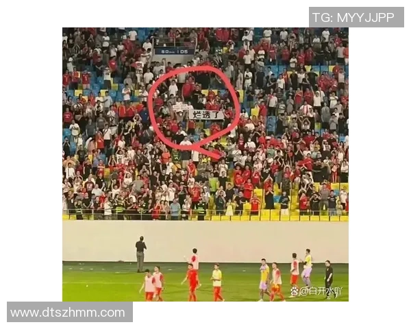 被球迷骂得最惨的国足球星经历过怎样的低谷时刻和背后的心酸故事